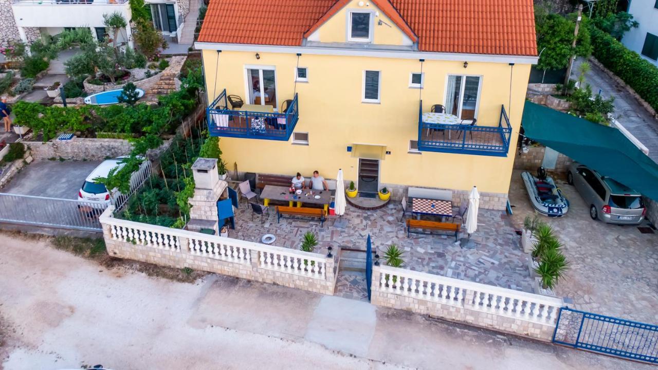 Planikovica Apartments โตรกีร์ ภายนอก รูปภาพ