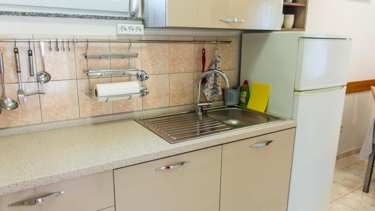 Planikovica Apartments โตรกีร์ ภายนอก รูปภาพ