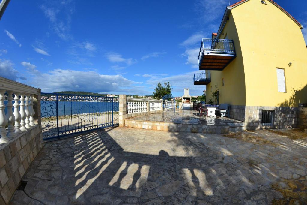 Planikovica Apartments โตรกีร์ ภายนอก รูปภาพ
